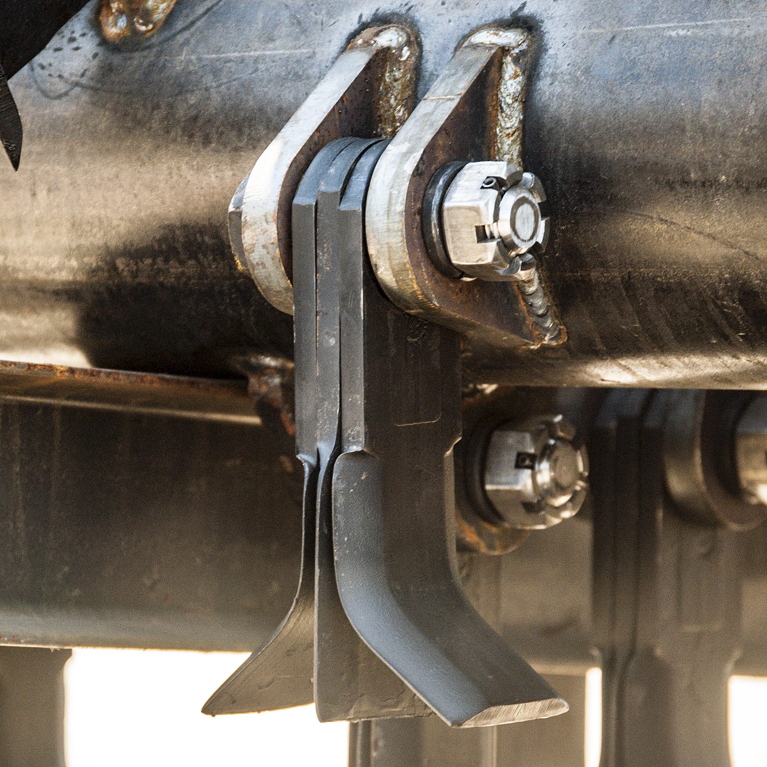 BrushHound 30EXHD Excavator Flail Shredder Valley Tool Mfg